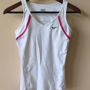 NWOT Nike dri fit workout top